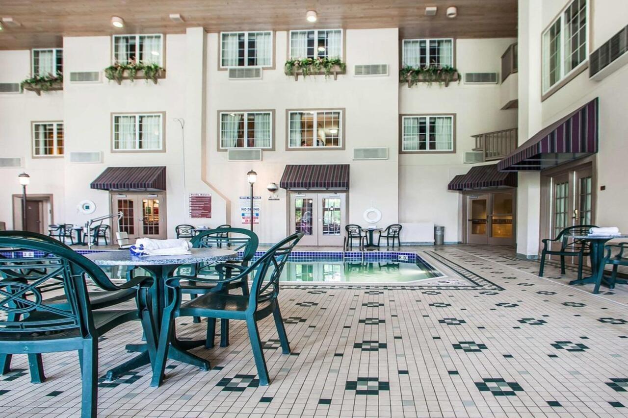 אוק קריק Comfort Suites Milwaukee Airport מראה חיצוני תמונה