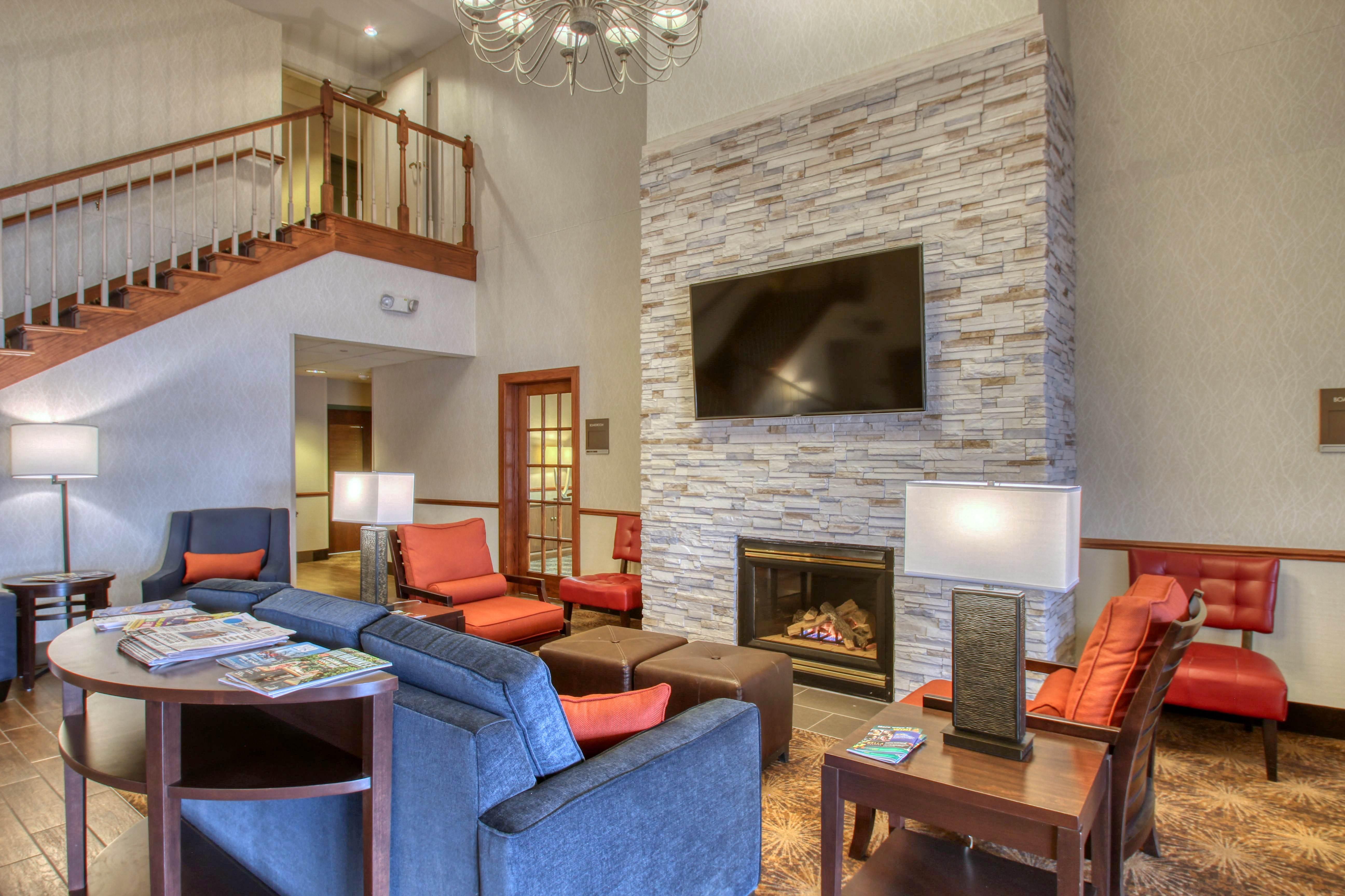 אוק קריק Comfort Suites Milwaukee Airport מראה חיצוני תמונה