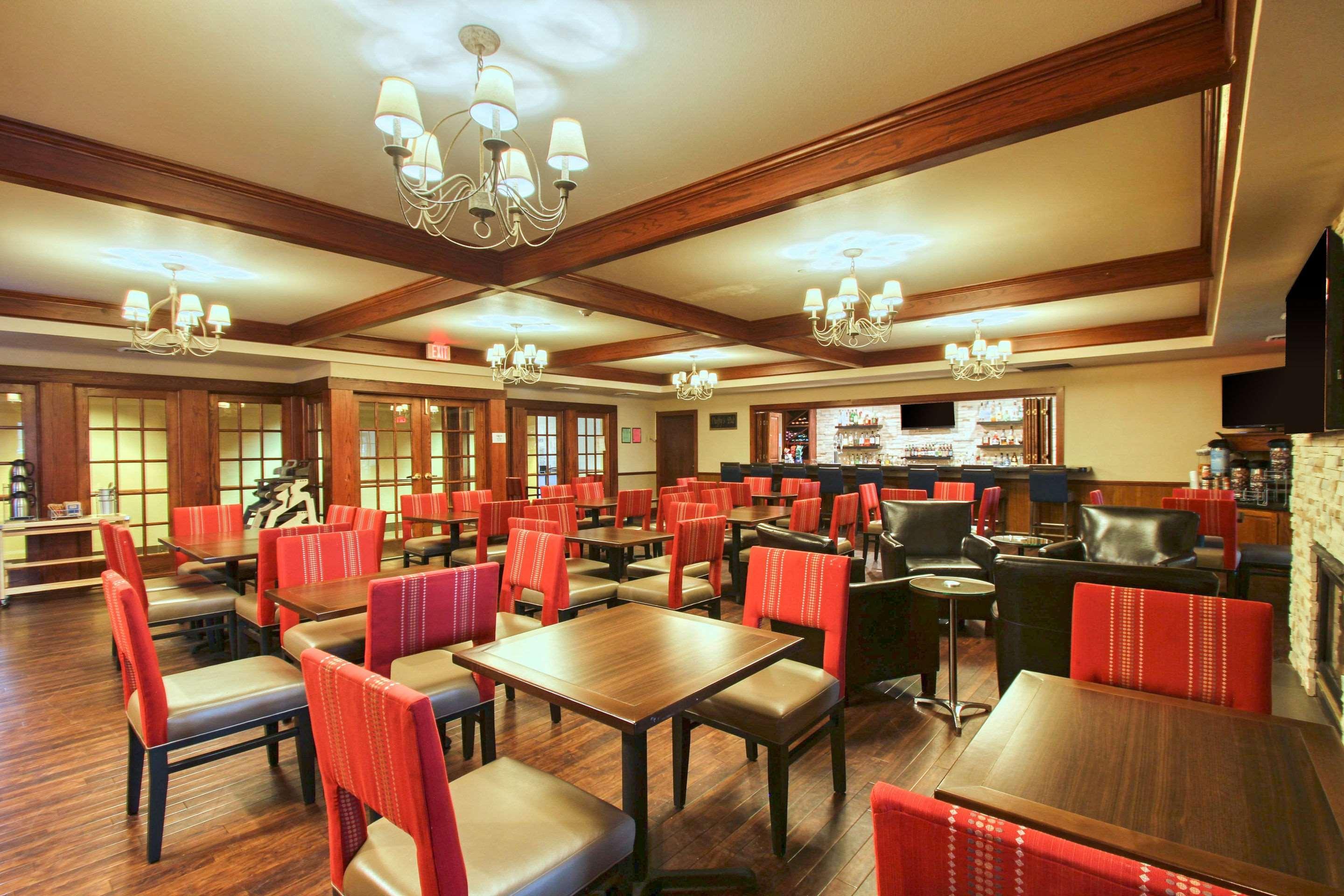 אוק קריק Comfort Suites Milwaukee Airport מראה חיצוני תמונה