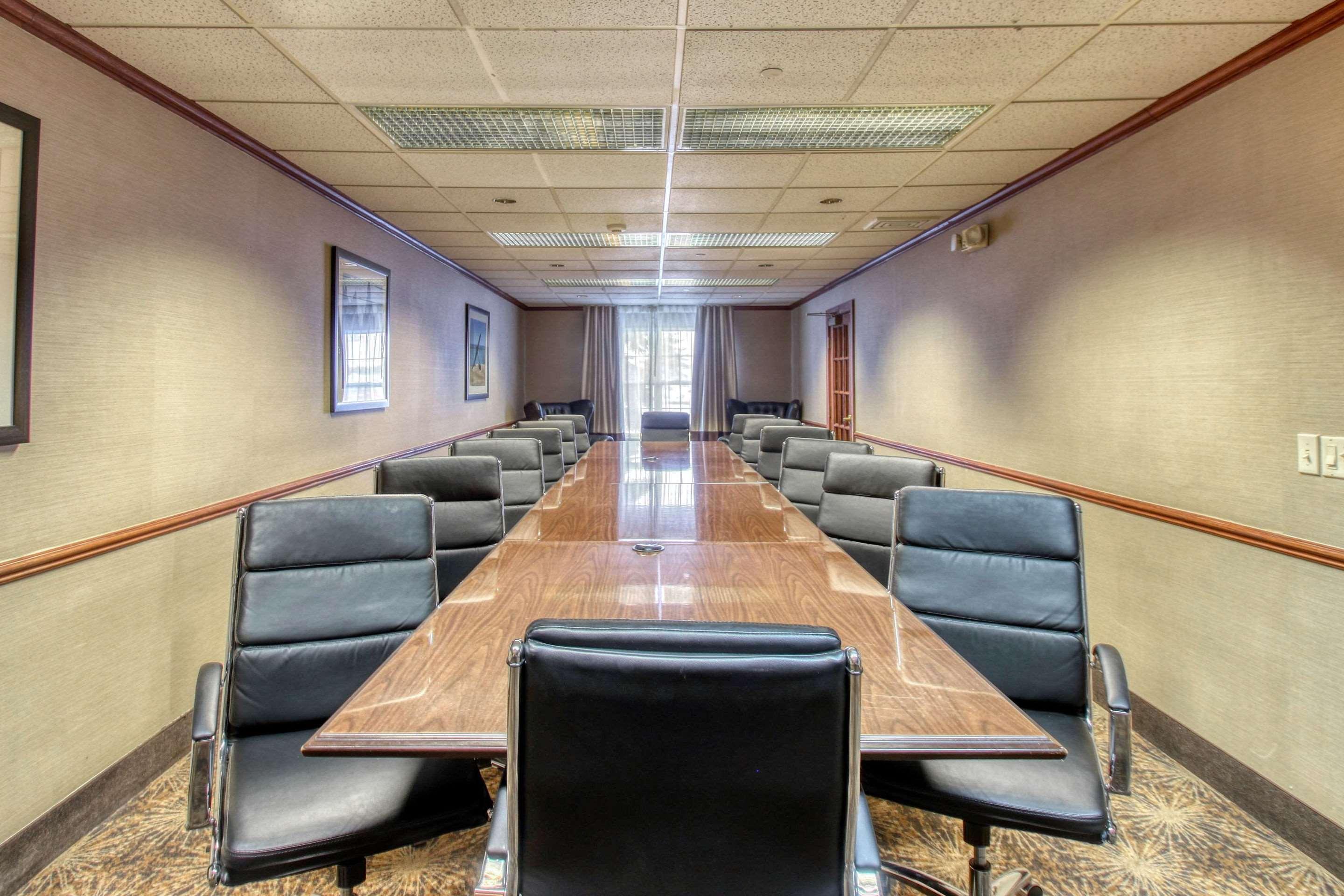 אוק קריק Comfort Suites Milwaukee Airport מראה חיצוני תמונה