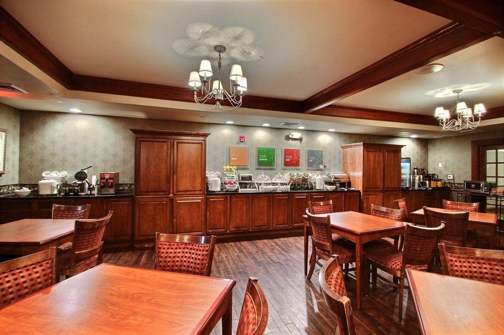 אוק קריק Comfort Suites Milwaukee Airport מראה חיצוני תמונה