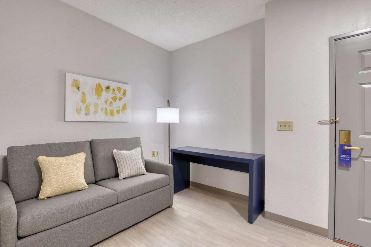 אוק קריק Comfort Suites Milwaukee Airport מראה חיצוני תמונה
