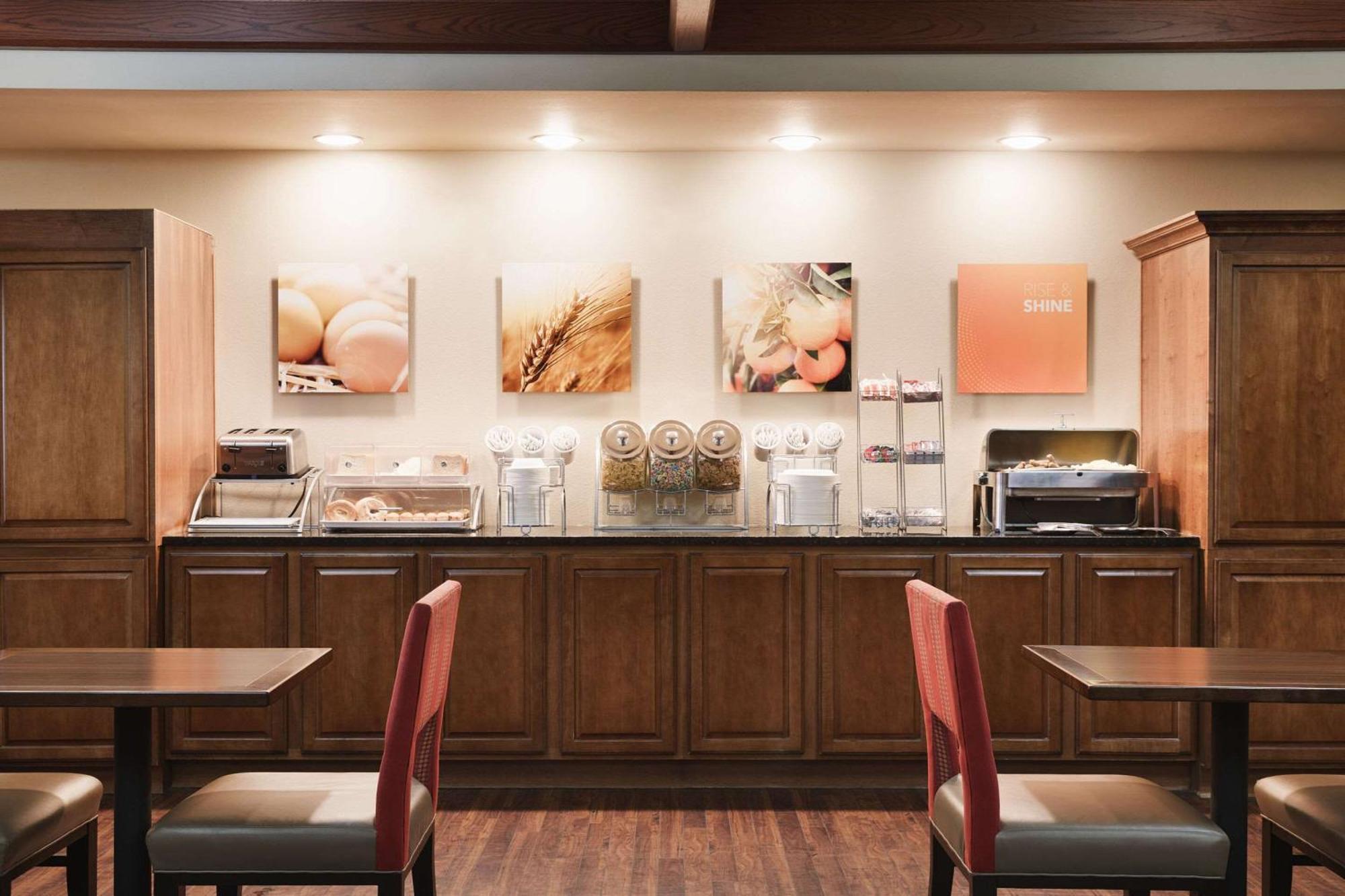 אוק קריק Comfort Suites Milwaukee Airport מראה חיצוני תמונה
