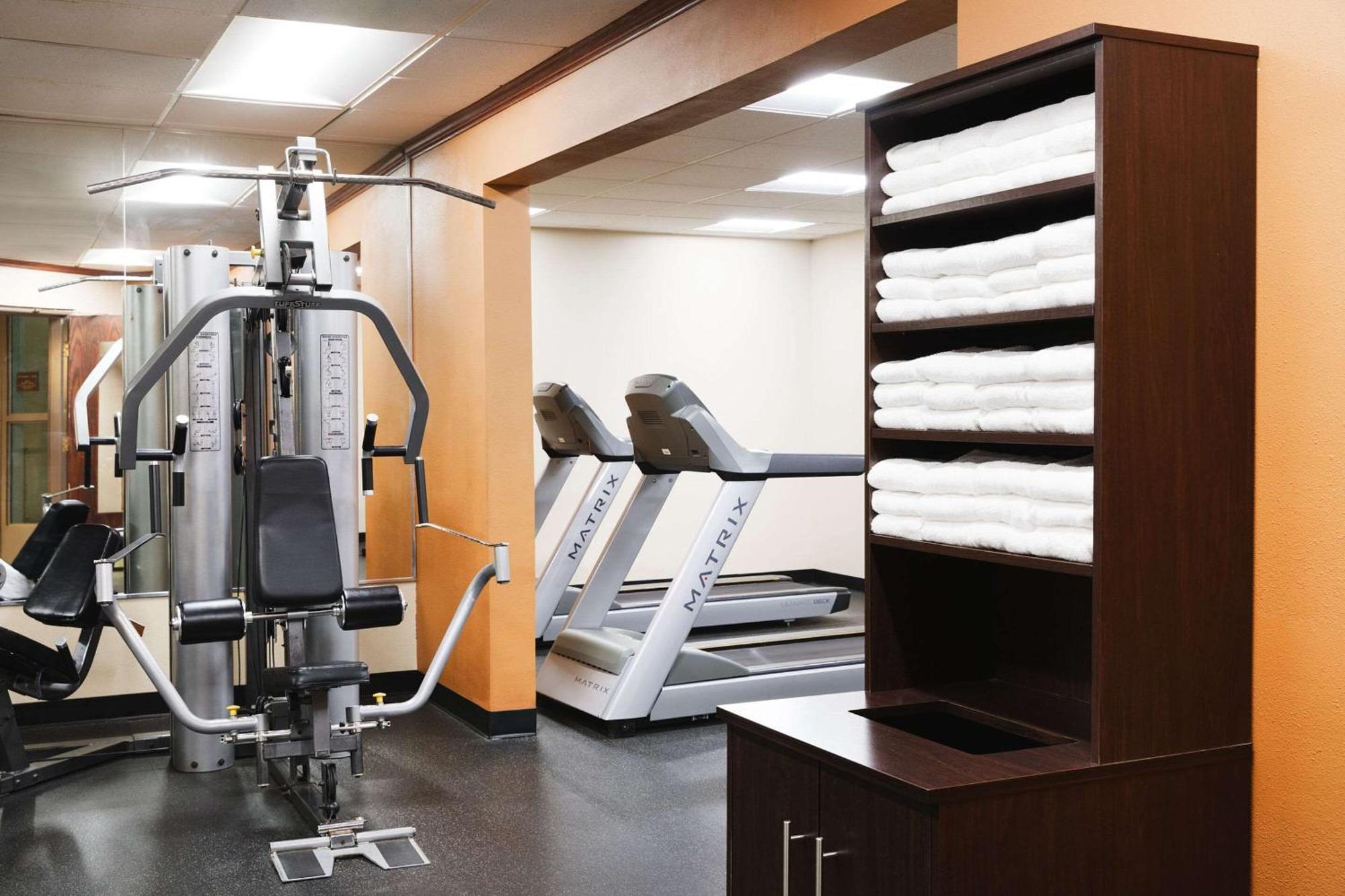 אוק קריק Comfort Suites Milwaukee Airport מראה חיצוני תמונה
