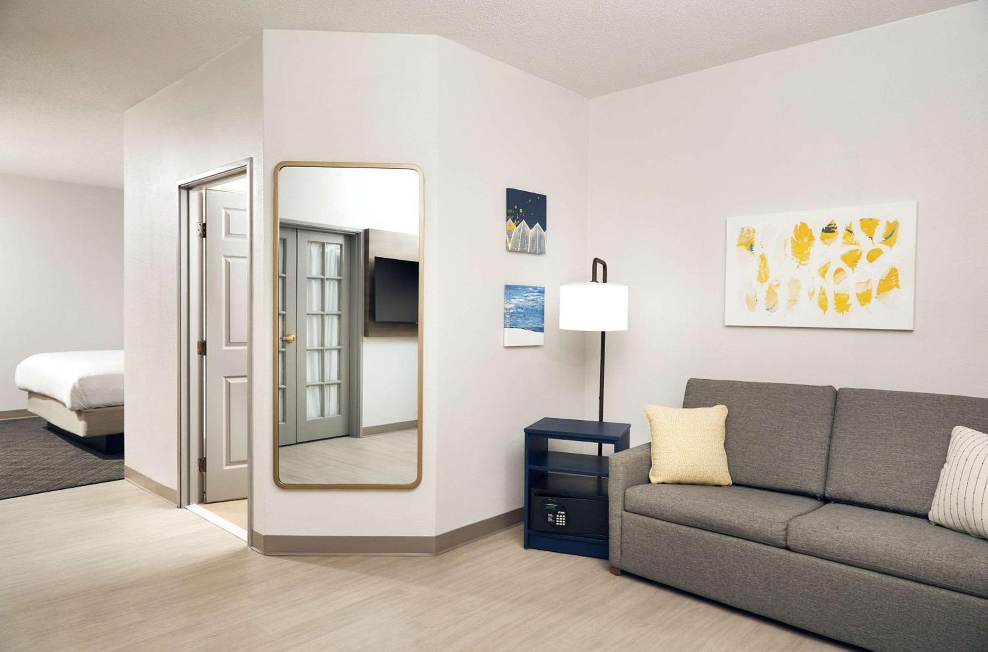 אוק קריק Comfort Suites Milwaukee Airport מראה חיצוני תמונה